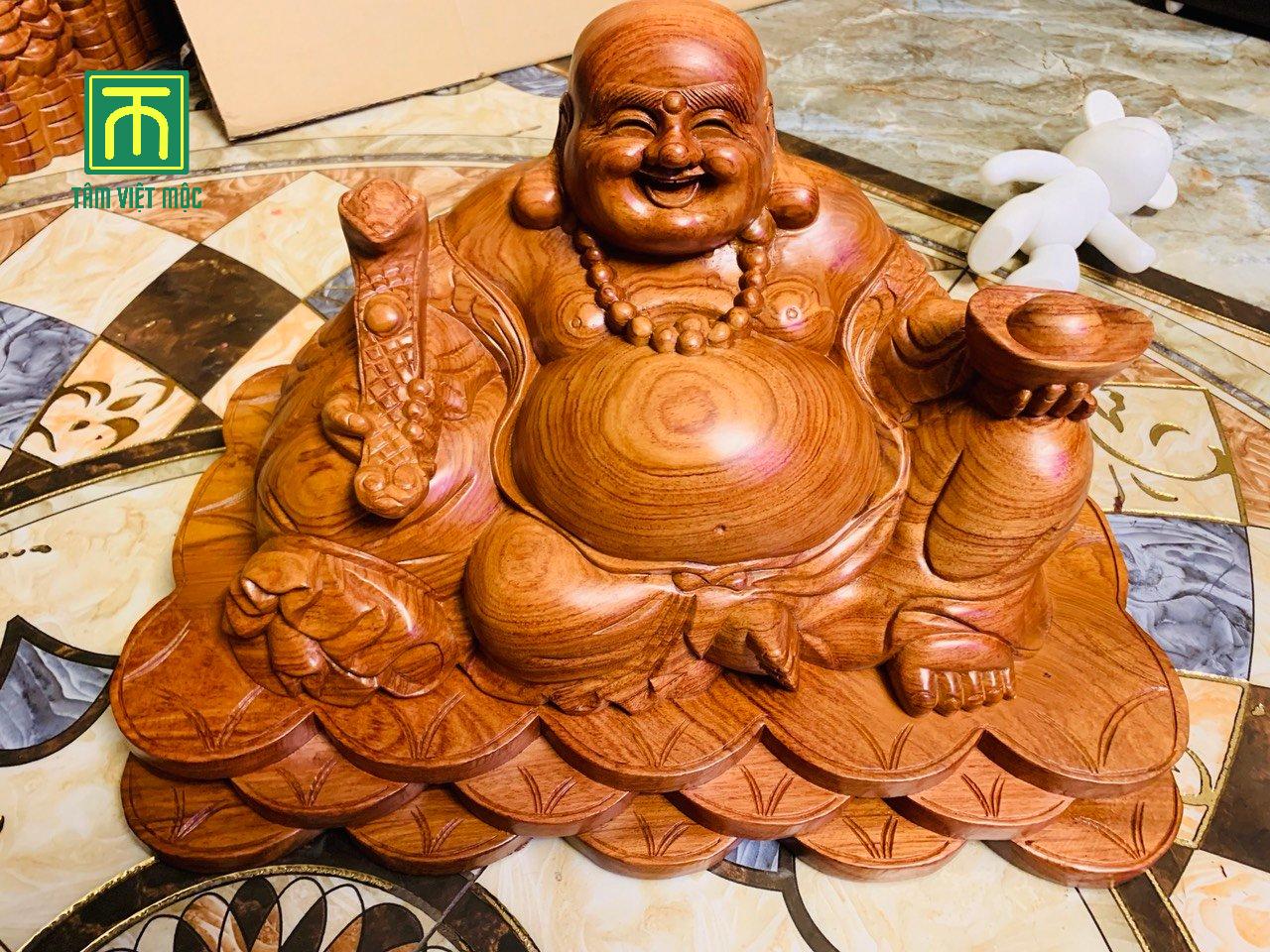 Tượng Phật Di Lặc tương trưng cho hạnh phúc viên mãn và vinh hoa phú quý