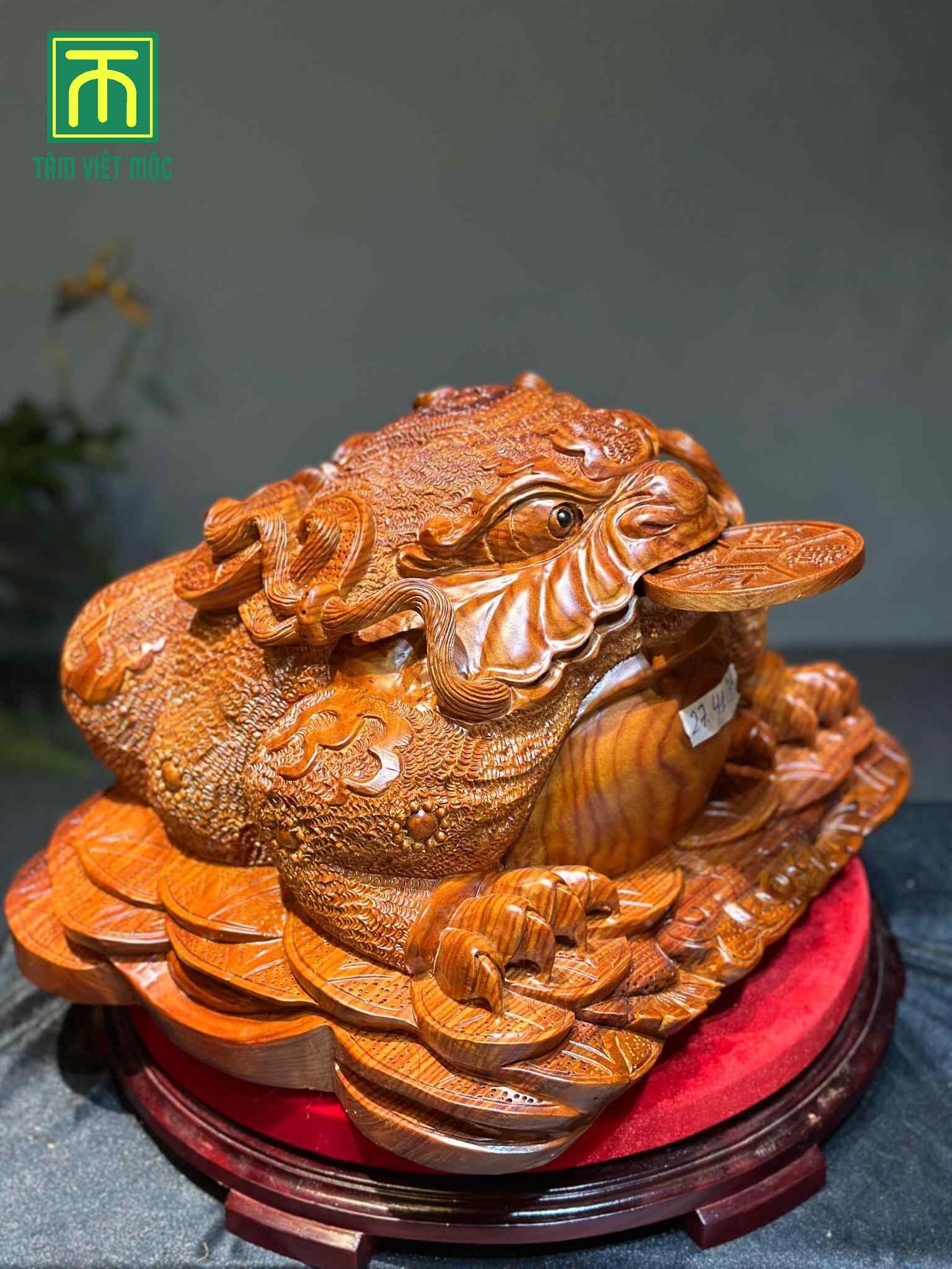 Nên khai quang tượng cóc ngậm tiền