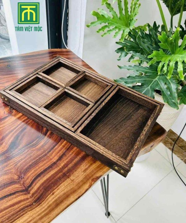 Khay đựng bánh kẹo tết gỗ óc chó dài 45 rộng 25 dày 3